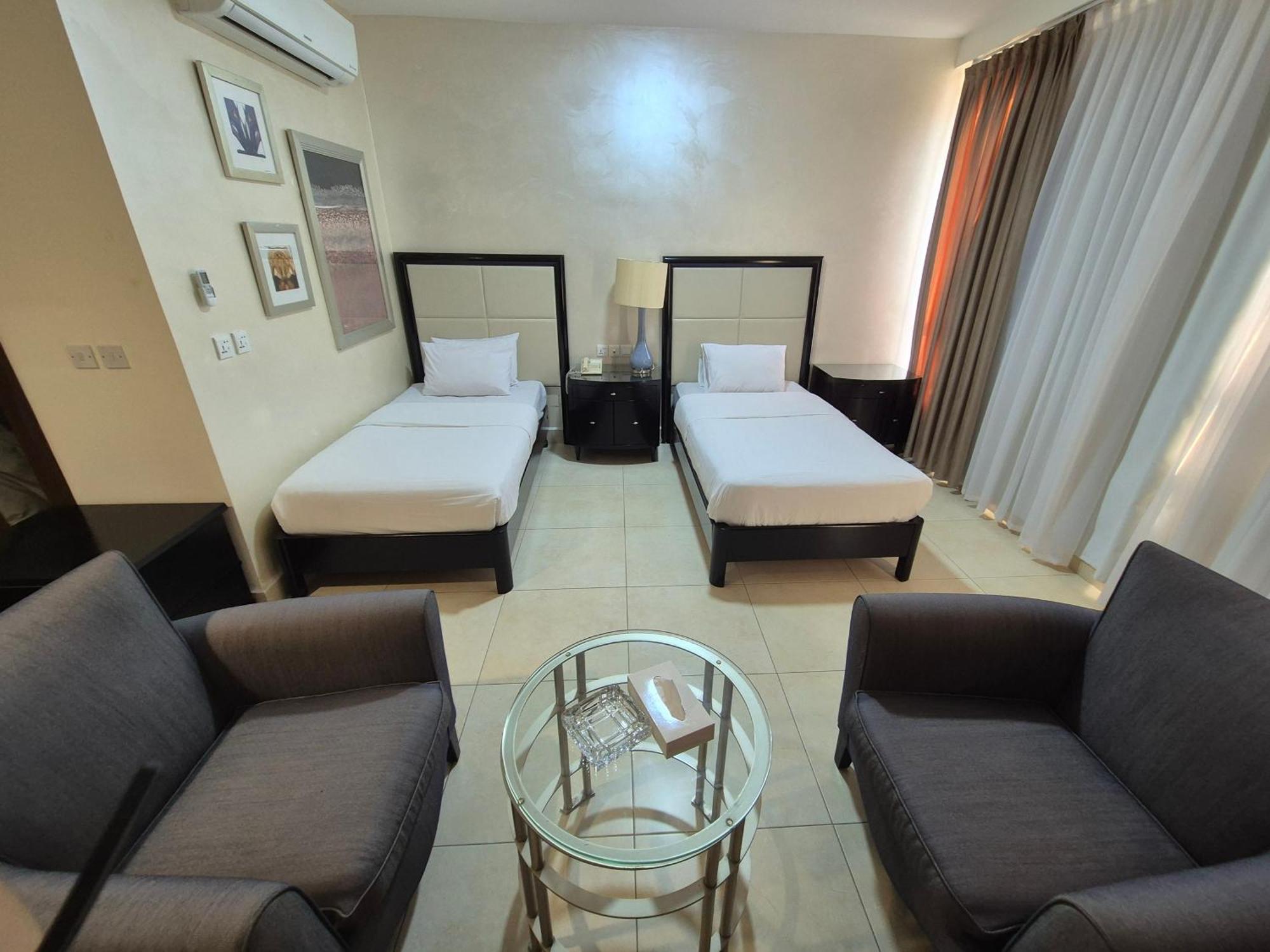 Le Vendome Hotel Amman Ngoại thất bức ảnh