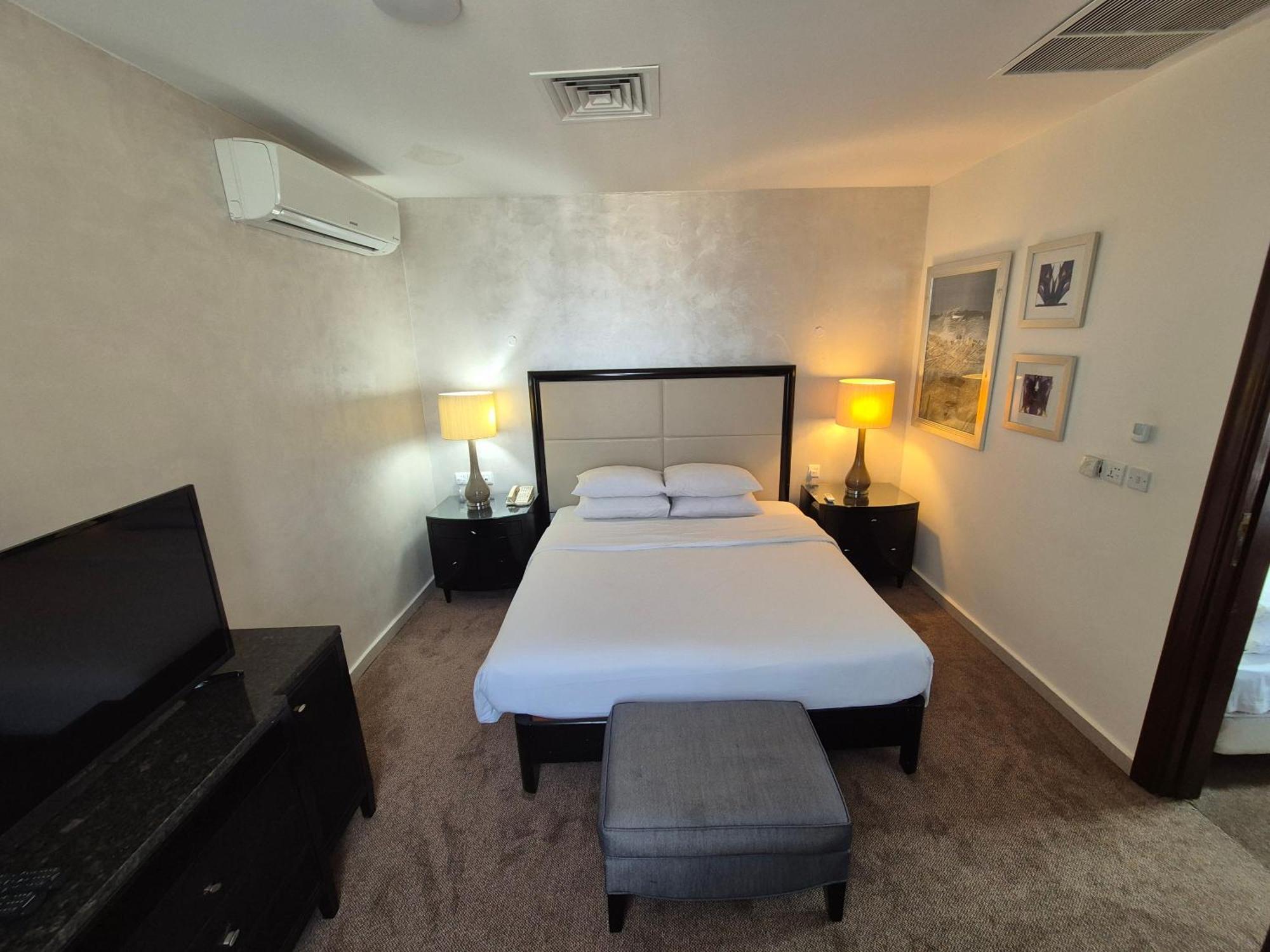 Le Vendome Hotel Amman Ngoại thất bức ảnh