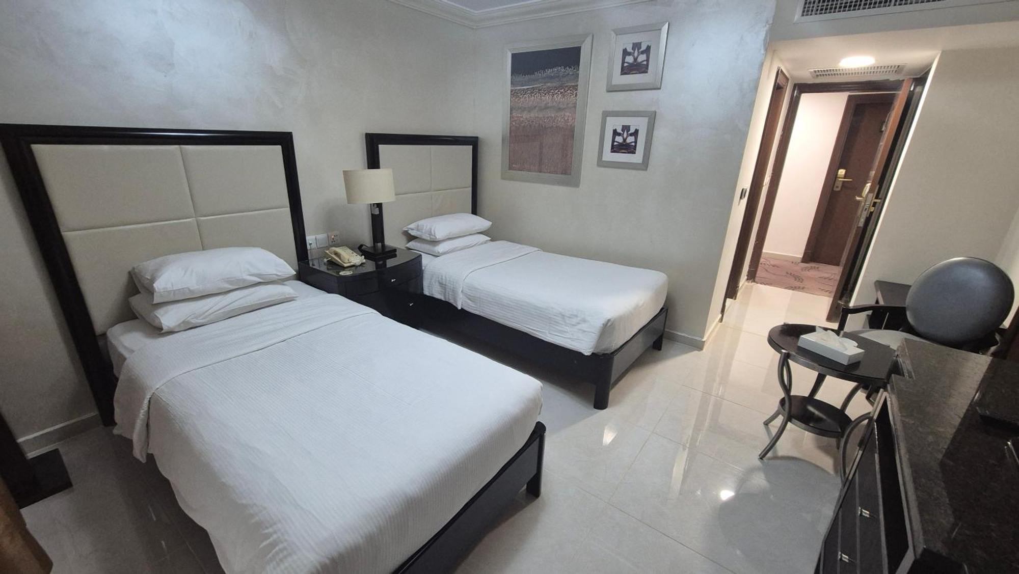 Le Vendome Hotel Amman Ngoại thất bức ảnh