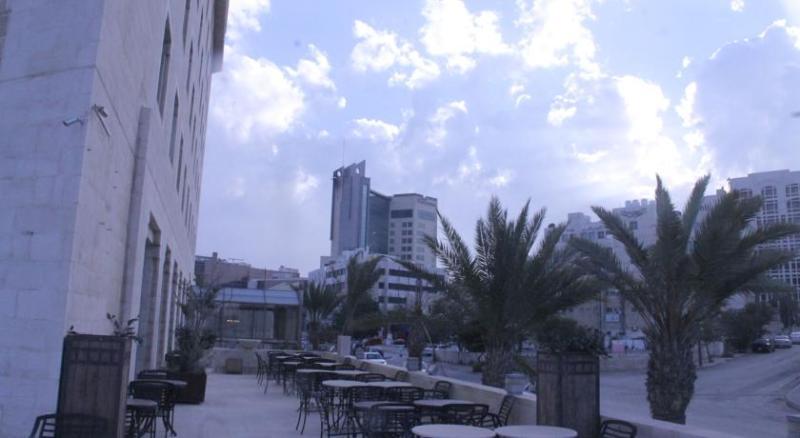 Le Vendome Hotel Amman Ngoại thất bức ảnh