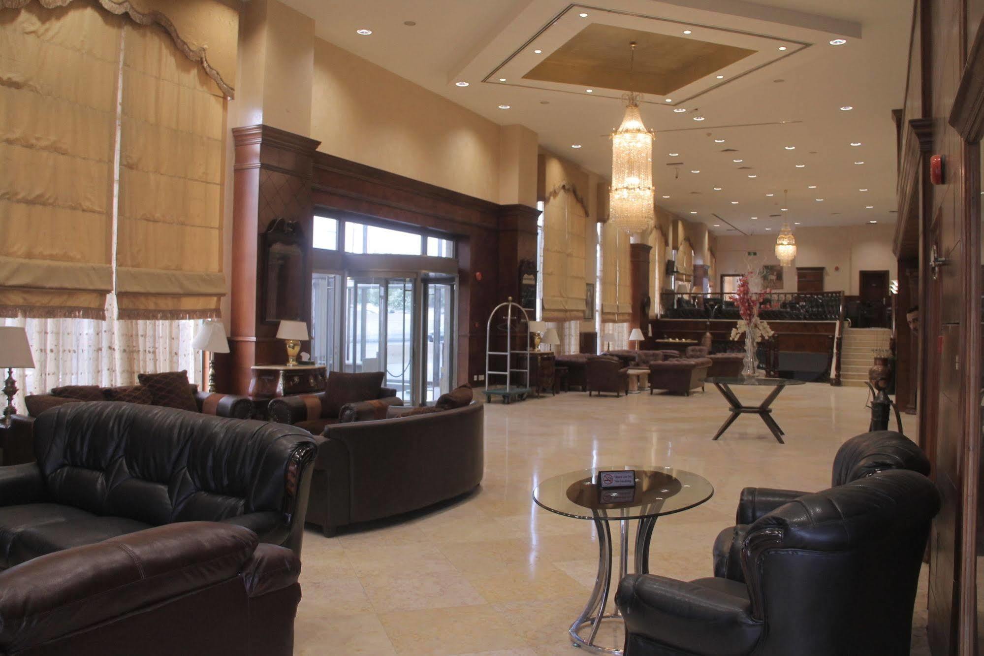 Le Vendome Hotel Amman Ngoại thất bức ảnh